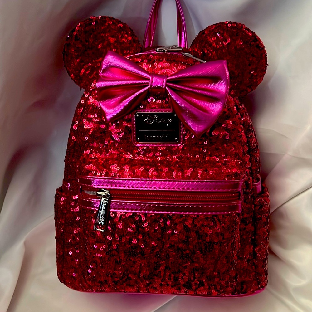 Loungefly  Minnie mouse pink sequin backpack NWT